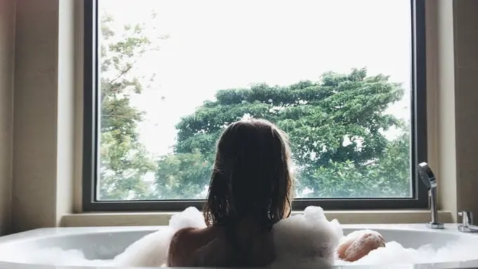 [Bintang] Ilustrasi Mandi