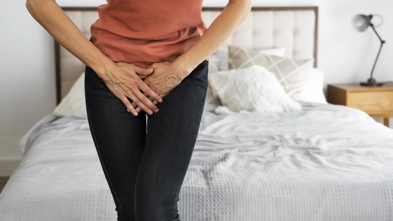 <a href="https://www.freepik.com/free-photo/front-view-woman-dealing-with-std_28694253.htm">Image by freepik</a>