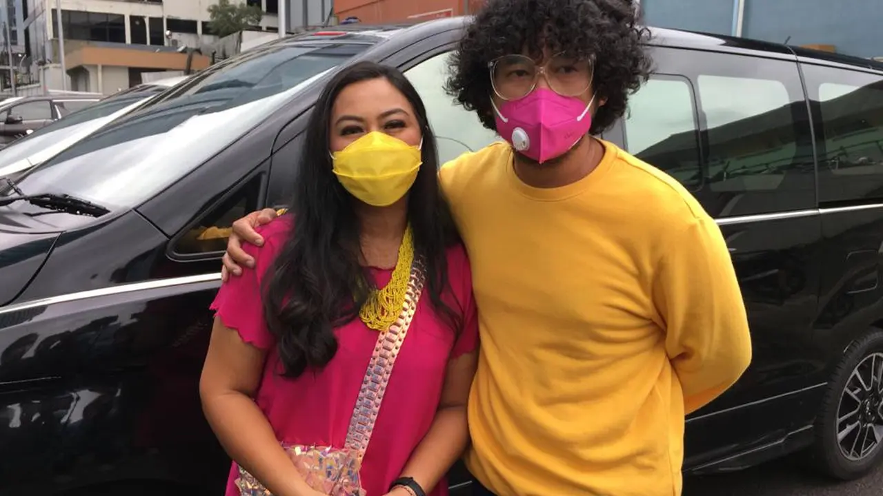 Isa Bajaj dan istrinya, Rahayu Mutiara (ist/ Munady Widjaja)