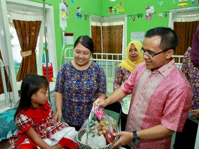 Keluarga Yang Tunggui Pasien Di Rumah Sakit Akan Digaji Per Hari Regional Liputan6 Com