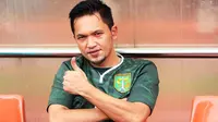 Rachmat Afandi bersama eks pemain Persija lainnya, Rendi Irwan, mengikuti seleksi di Persebaya. (Bola.com/Fahrizal Arnas)