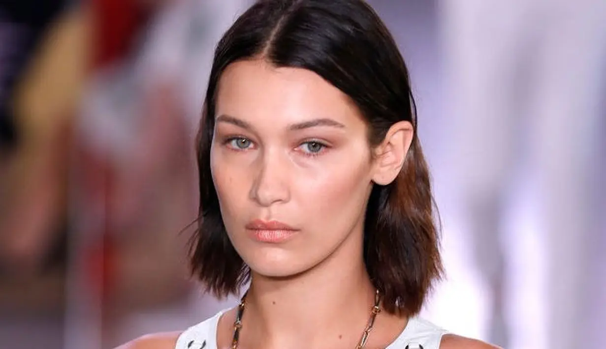 Namun hal tersebut berbeda dengan Bella   Hadid. Adik dari Gigi Hadid itu miliki   sifat pemaaf yang terkadang menjadi   sebuah kesalahan terbesarnya. (metro.co.uk)
