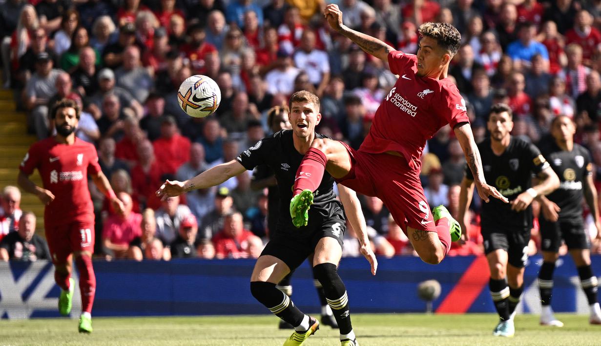 Tite juga tak memanggil Roberto Firmino untuk mengisi departemen lini depan Brasil yang mengerikan. Padahal, pria 31 tahun itu telah tampil apik beberapa musim terakhir bersama Liverpool. Musim ini, Firmino telah mencetak 9 gol dan 4 assist dalam 19 penampilannya di Liga Inggris dan Liga Champions. (AFP/Oli Scarff)