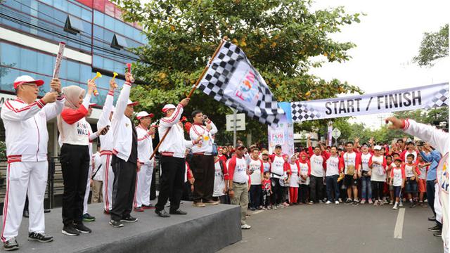 Kebayoran Lama Fun Walk Diikuti Ribuan Peserta Wakil Ketua Mpr News Liputan6 Com