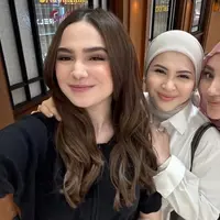 Tampilan Makeup Soft Geng Mamayu. [@kesharatuliu05]