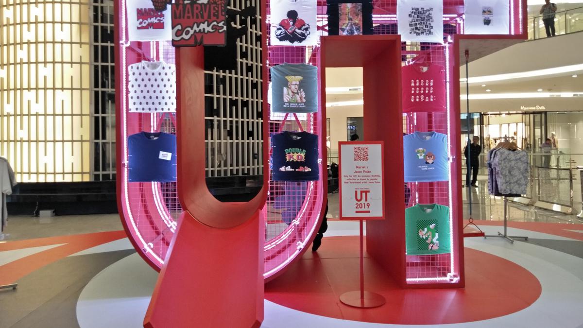 Berbagai Karakter Kekinian Tampil dalam Desain Kaus Uniqlo Lifestyle