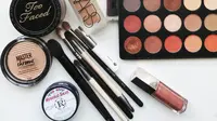 Benarkah Salat Idulfitri Sah Meski Pakai Makeup? Simak Penjelasan Para Ulama