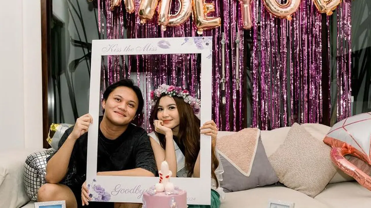 Tampilan Mahalini  saat Bridal Shower