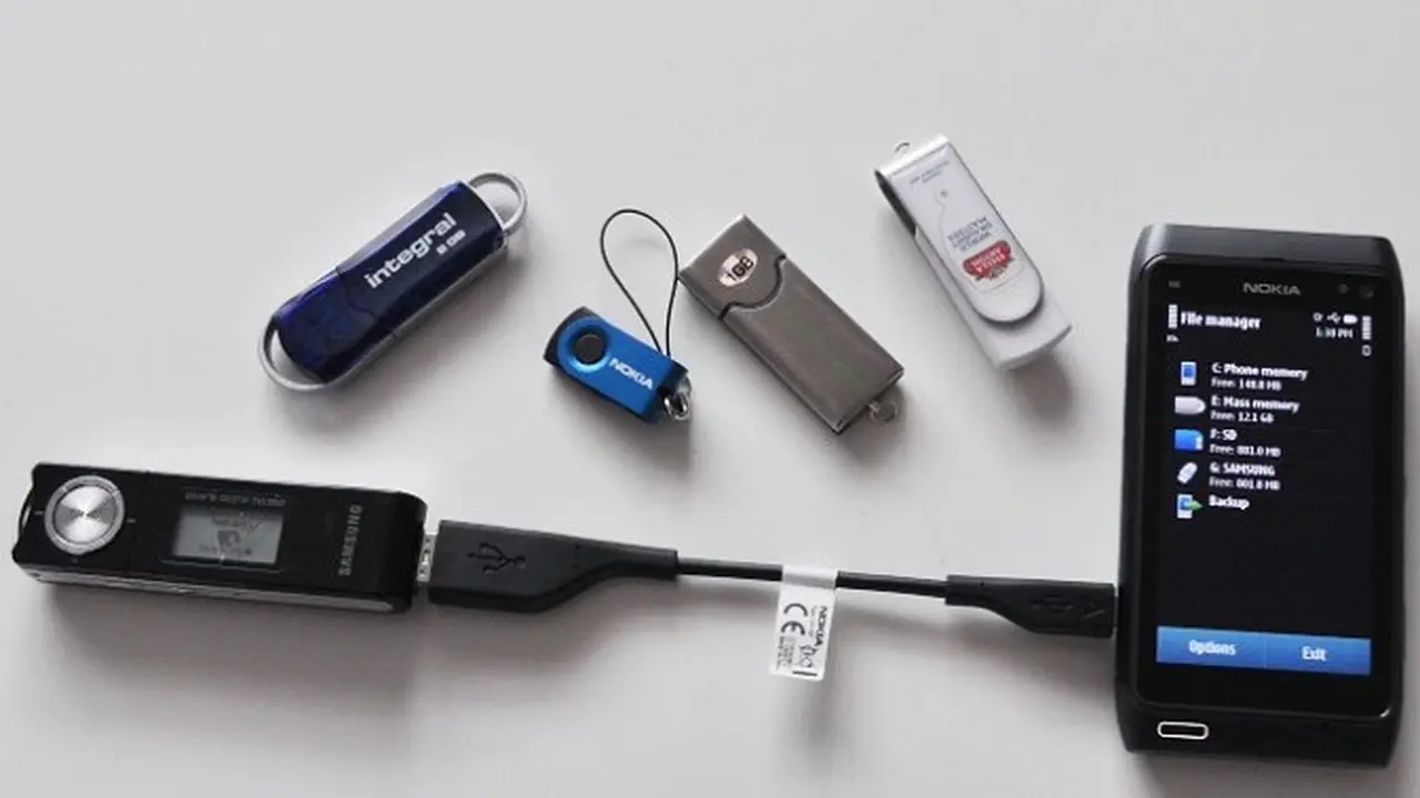 Windows Phone 8.1 Bisa Terkoneksi USB