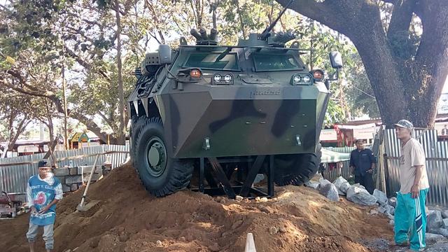 Panser Anoa Menjaga Taman Trunojoyo Kota Malang