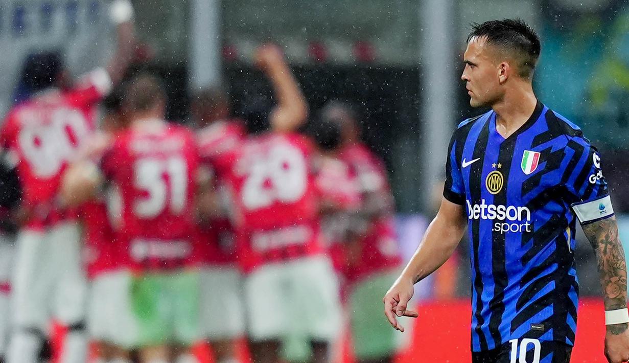 Inter Milan menelan kekalahan dari AC Milan dalam laga leg kedua semifinal Coppa Italia di Stadion Giuseppe Meazza, Kamis (24/4/2025) dini hari WIB. (Spada/LaPresse via AP)