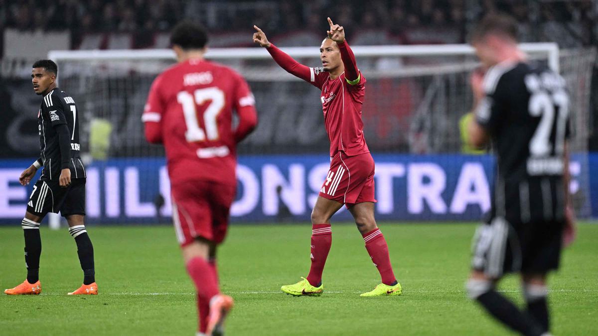 Van Dijk Pimpin Kebangkitan Liverpool di Markas Frankfurt