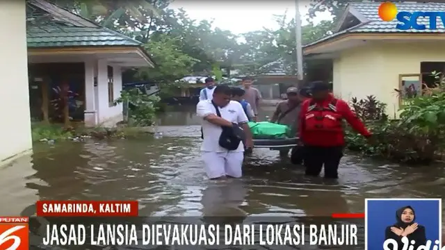 Evakuasi jasad dilakukan petugas gabungan PMI, Tagana, dan PKPU dari Panti Jompo Jalan Remaja, Samarinda, Kalimantan Timur.