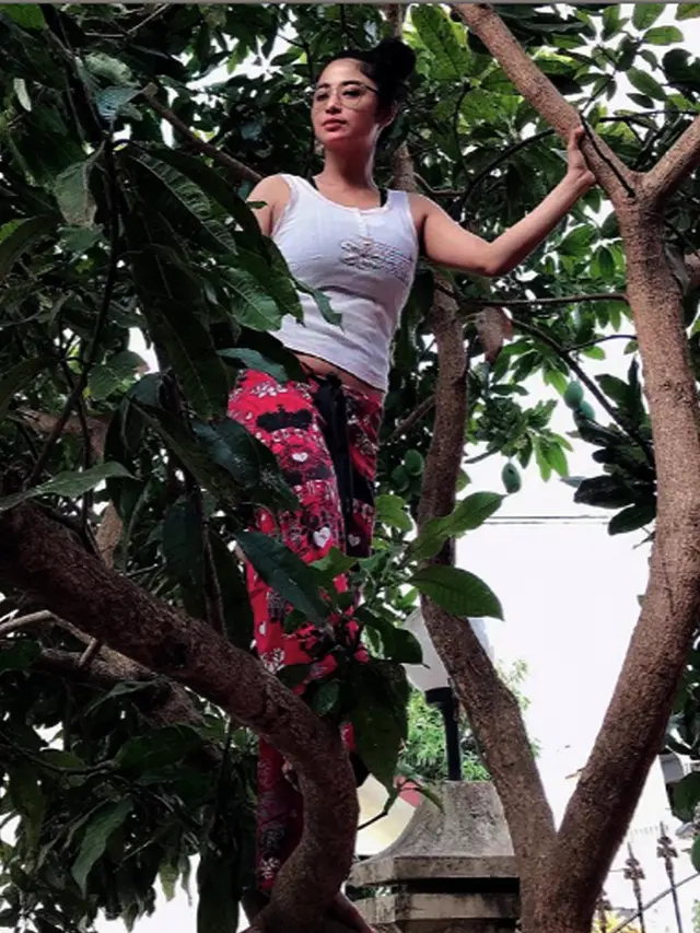 Dewi Perssik