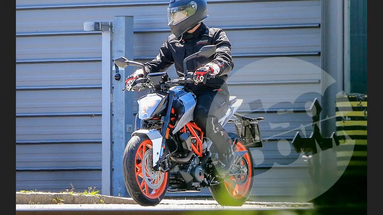 KTM Duke 125