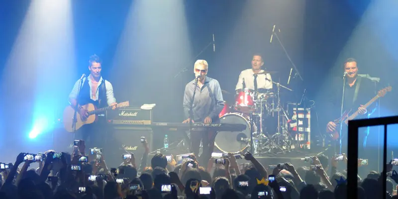 Konser MLTR Bikin Penonton Bernostalgia