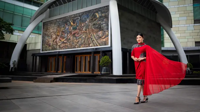 Rayakan Ikon Elegan, Hotel Indonesia Kempinski Jakarta Peringati 15 Tahun Kehadiran “The Lady in Red"