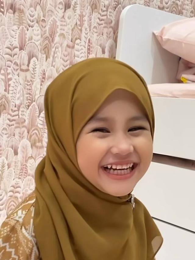 Khalisa Putri ingatkan untuk menutup aurat pada video