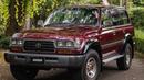 Land Cruiser merupakan SUV keluaran Toyota dengan ketangguhan dan ketahanan yang tidak diragukan lagi. Mobil ini menjadi simbol status ekonomi kalangan atas di era 90an. Kenyamanan serta kemudahan dalam merawat Land Cruiser 80 Series membuat mobil ini diminati. Hal utama yang harus diwaspadai untuk memiliki mobil ini adalah harganya yang terus naik. (Source: Instagram/@garasipejabat)
