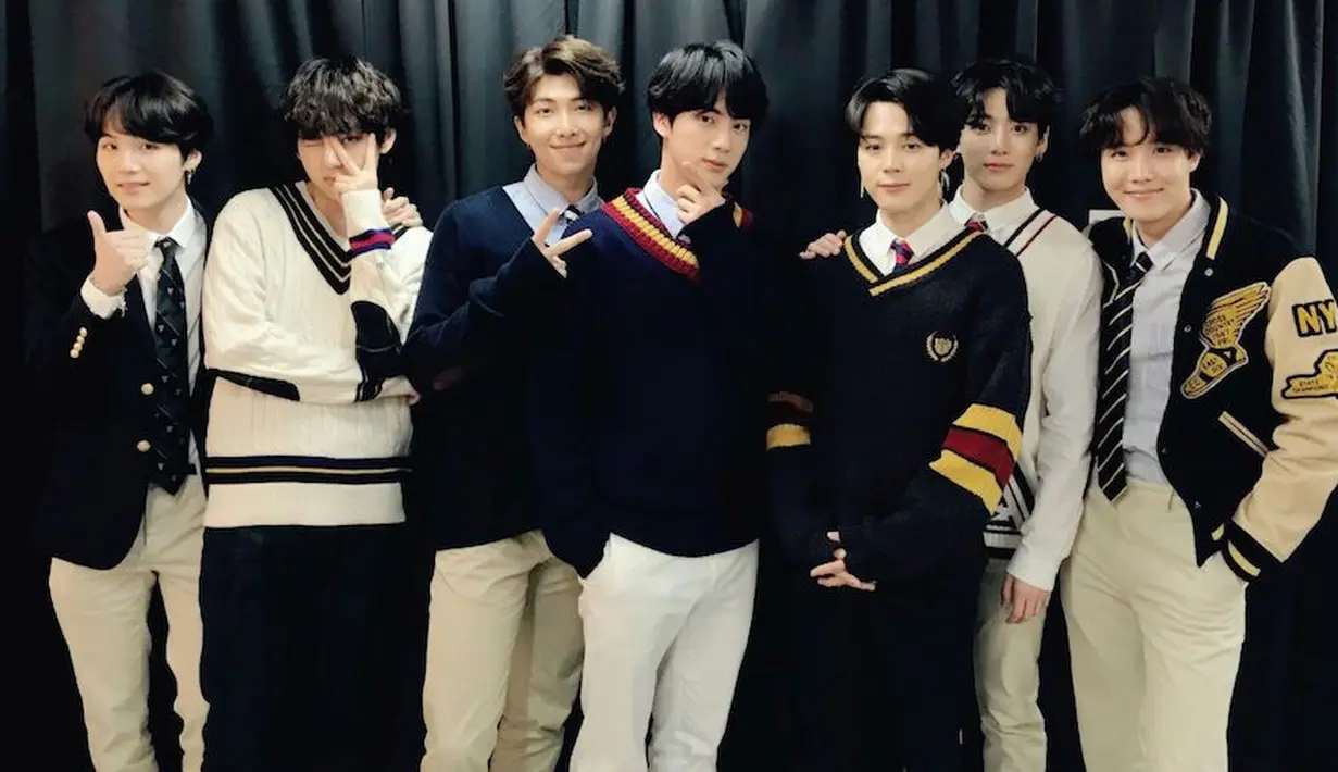 "Bohong jika kami tidak merasakan tekanan apapun, tapi kami yakin dengan apa yang kami dapatkan. Keyakinan kami berasal dari cinta yang kami terima dari ARMY," jelas J-Hope. (Foto: Soompi.com)