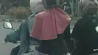 Kumpulan Potret Aksi Ibu-Ibu di Jalan Raya Naik Motor yang Bikin Geleng-Geleng Kepala (ist)