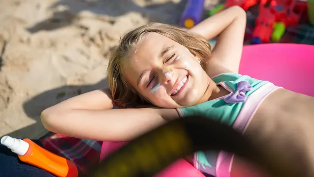 Berjemur di Pagi Hari secara Rutin