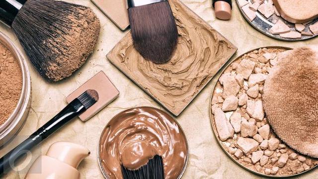 Cara Membersihkan Kuas Makeup Dalam 5 Langkah Supaya Awet