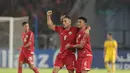 Addison Oliveira (kiri) dan Maman Abdurahman merayakan gol ke gawang Song Lam Nghe An FC pada laga Piala AFC 2018 di Stadion Utama GBK, Senayan, Jakarta, (13/3/2018). Persija Jakarta menang 1-0. (Bola.com/Nick Hanoatubun)