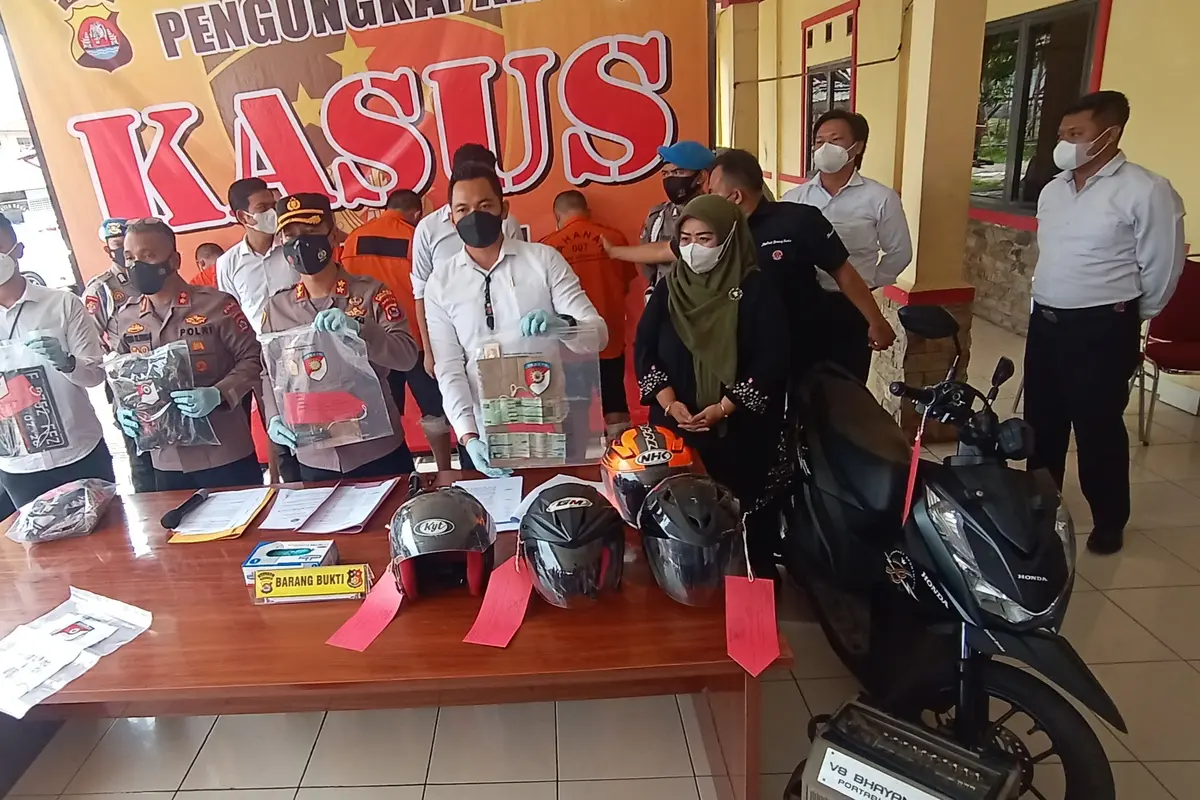Polres Serang Kota Tembak Lima Pelaku Pecah Kaca. (Senin, 13/09/2021). (Liputan6.com/Yandhi Deslatama).