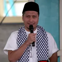 Presenter dan pemeran Arie Untung usianya baru saja menginjak 42 tahun. Usia yang terus bertambah, suami Fenita Arie itu juga mengurangi kegiatannya dalam dunia entertainment. (Nurwahyunan/Bintang.com)