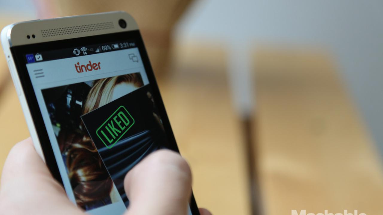 Aplikasi Kencan Online Makin Tak Bersahabat Bagi yang Berumur