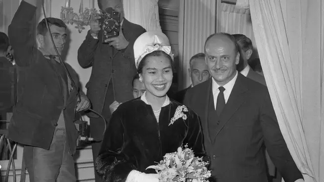Ratu Sirikit Kitiyakara Berjasa Menduniakan Sutra Thailand, Pernah Dijuluki Ratu Tercantik di Dunia