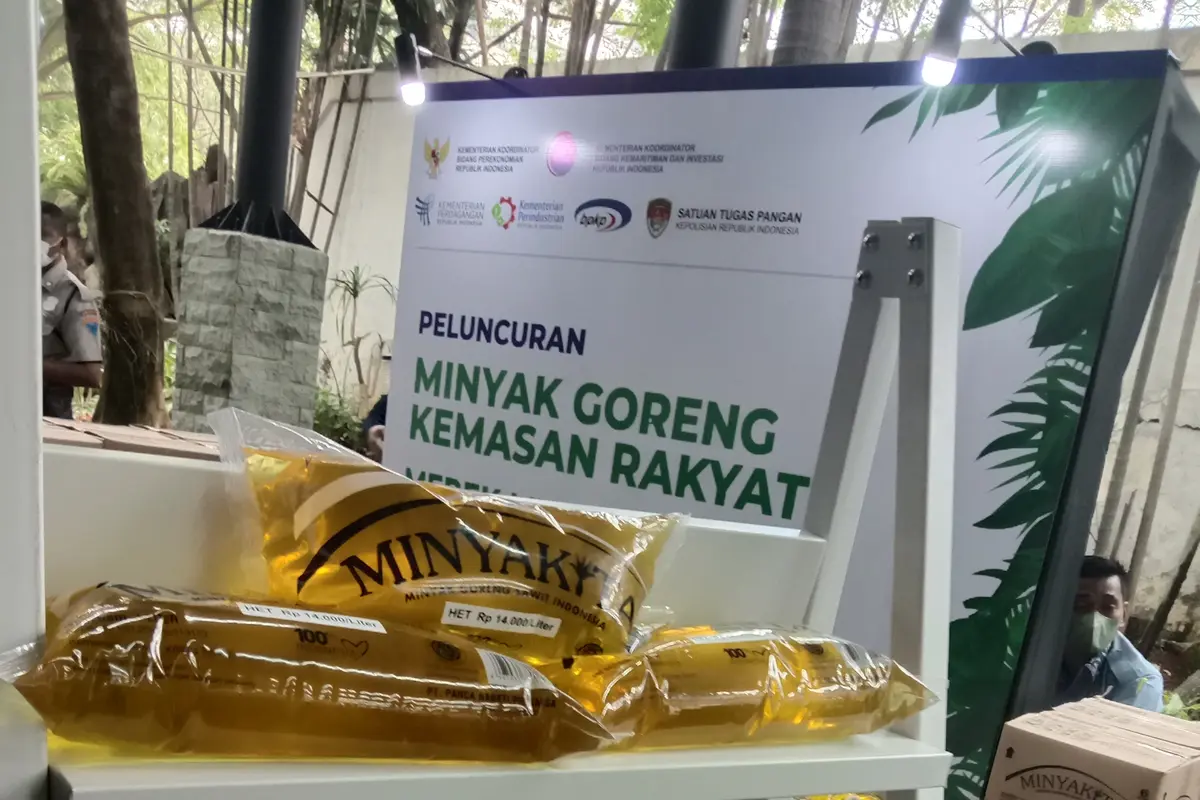 Menteri Perdagangan atau Mendag Zulkifli Hasan meluncurkan produk minyak goreng curah kemasan Minyakita, yang masuk ke dalam program Minyak Goreng Curah Rakyat (MGCR).