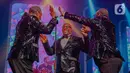 Grup vokal The Temptations Revue ft. Glenn Leonard menyemarakkan panggung BNI Java Jazz Festival 2022 pada hari terakhir gelaran di Jakarta International Expo, Kemayoran, Jakarta Pusat, Minggu (29/5/2022). The Temptations Revue ft. Glenn Leonard tampil dengan lagu-lagu legendaris mereka beserta koreografi dan gaya khasnya. (Liputan6.com/Faizal Fanani)