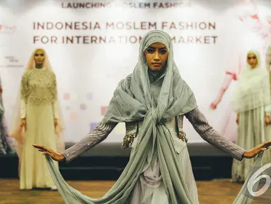 Kemendag membuka acara Indonesia Moslem Fashion, Jakarta, Rabu (29/10/2014). (Liputan6.com/Faizal Fanani)