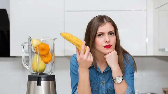 Jauhi Pisang Bila Ingin Hamil Anak Perempuan, Benarkah? (Tinatin/shutterstock)