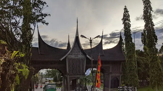 Ilustrasi Minangkabau, Sumatra Barat
