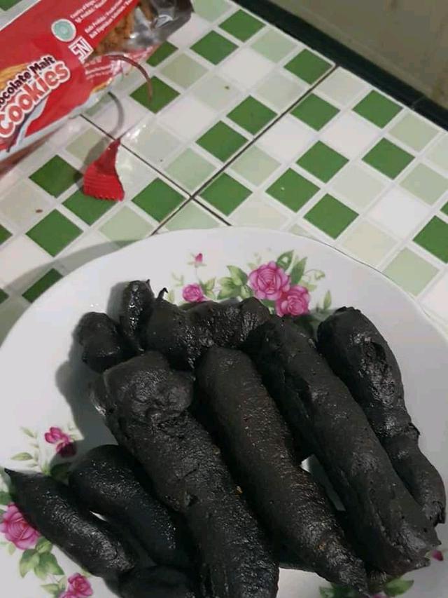 6 Potret Kue Lebaran Gosong Ini Bikin Enggak Napsu Makan