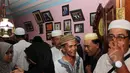Suasana rumah duka almarhumah Mpok Nori, Jakarta, Jumat (3/4/2015). Ratusan warga berdatangan untuk berbela sungkawa. (Liputan6.com/Helmi Afandi)