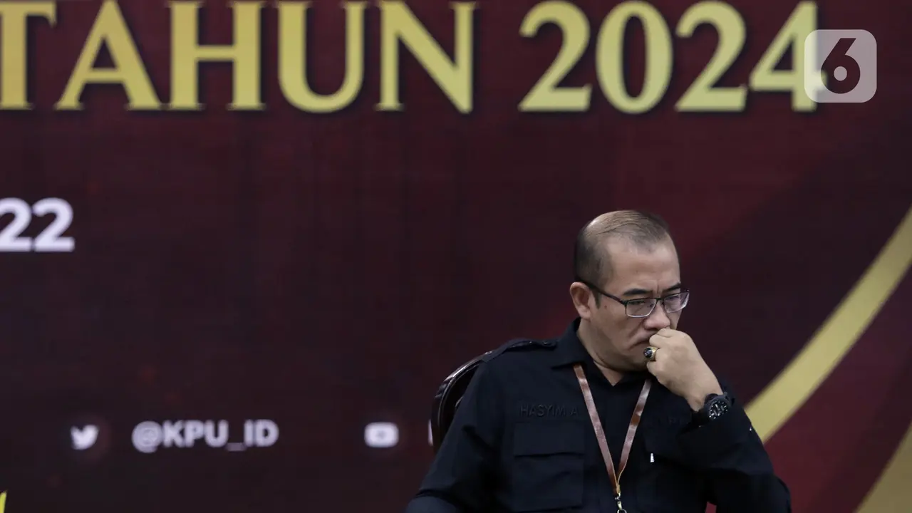 Ketua KPU Terima Pendaftaran Partai Gelora