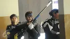 Petembak Indonesia, Maharani Ardi menahan kekecewaan usai gagal di Final 50m RIFLE 3 positions women di Kejuaraan Menembak se-Asia Tenggara di Jakarta, Senin (23/11/2015). Maharani menempati posisi enam dengan 383.3 poin. (Liputan6.com/Helmi Fithriansyah)