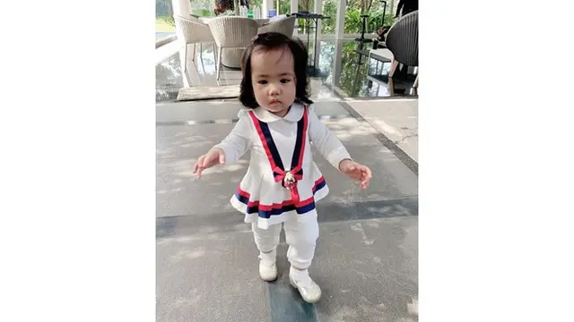6 Potret Gemas Sheena Gabriella Anak Momo Gheisha, Bisa Pose Pura-pura Marah