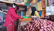 Harga sejumlah bubu dapur dua pekan menjelang puasa naik di sejumlah pasar tradisional di Banyuwangi (Hermawan Arifianto/Liputan6.com)