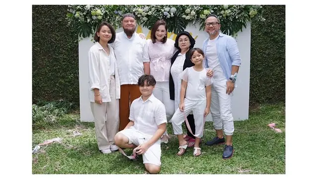 Hamil Anak Keempat, Ini 7 Potret Baby Shower Mona Ratuliu yang Meriah