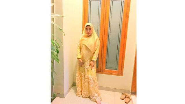 7 Potret Isi Rumah Bebby Fey di Probolinggo, Elegan Bernuansa Emas