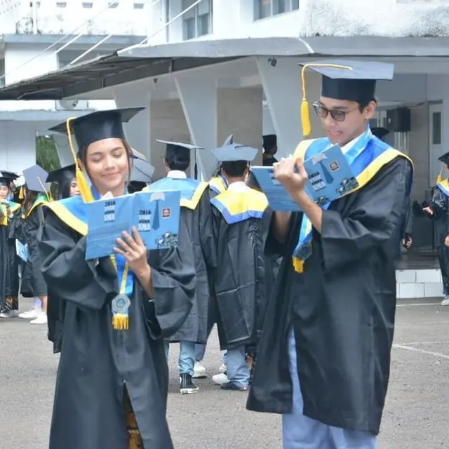 Adu Akting di Dewi Rindu, Ini 7 Potret Kompak Angela Gilsha dan Achmad Megantara