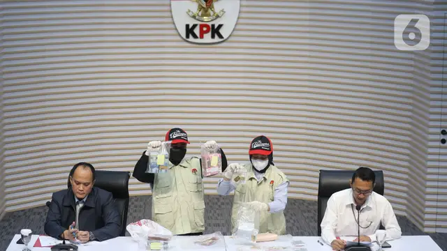 OTT Bupati Lampung Tengah, KPK Sita Uang Ratusan Juta dan Logam Mulia Seberat 850 Gram