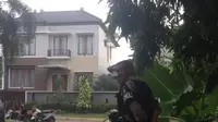 Polisi mengepung rumah korban perampokan Pondok Indah dari berbagai sisi