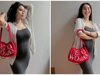 Ini adalah foto terbaru Clairine Clay pamer baby bump. 5 hari setelah foto tersebut diunggah, Clairine bagikan foto USG calon buah hatinya. Kenakan tank top dress kaus warna dark grey dipadukan dengan kemeja putih sebagai outer, baby bump Clairine terlihat jelas. Rambut yang digerai, membuat pesona pemeran Chelsea di film Generasi Micin Vs Kevin ini semakin terpancar. (Liputan6.com/IG/@clairineclay)