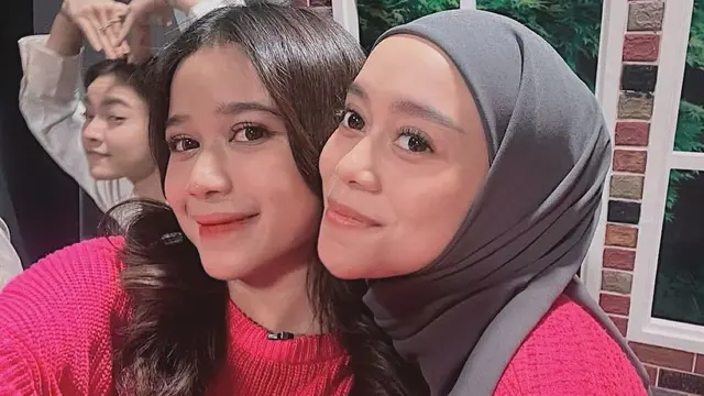 Brisia Jodie pakai baju pink (Foto: Instagram brisiajodie96)